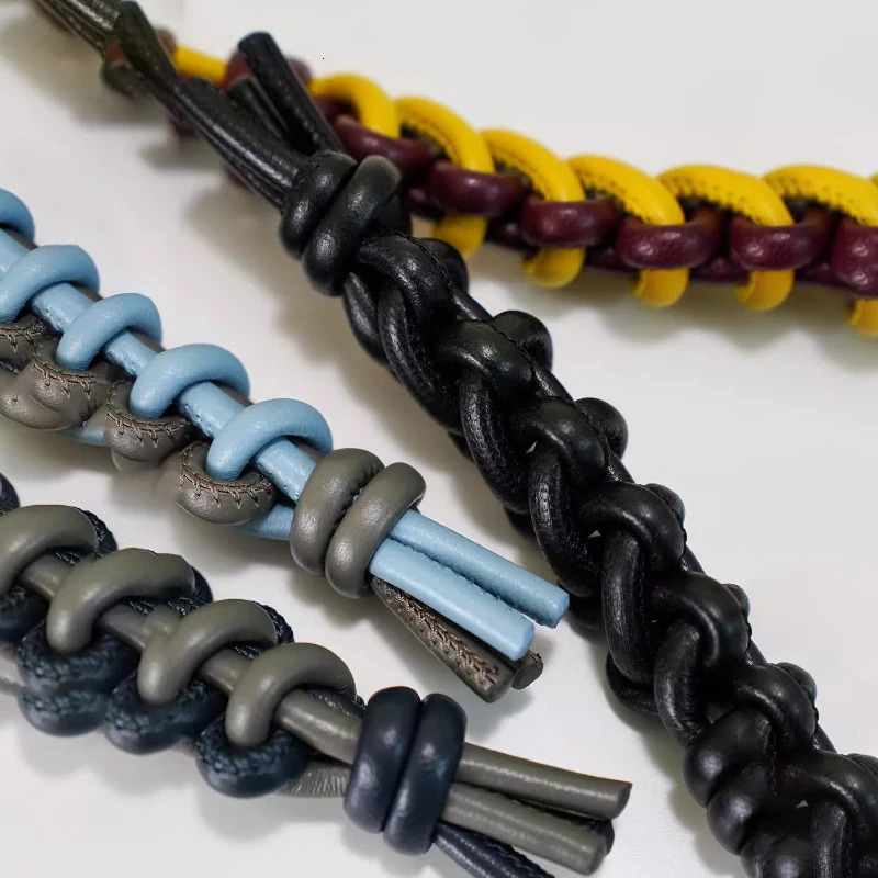 Leather twocolor woven charm for womens bag fashion highend keychain pendant car keychain bag pendant bag accessories 251023