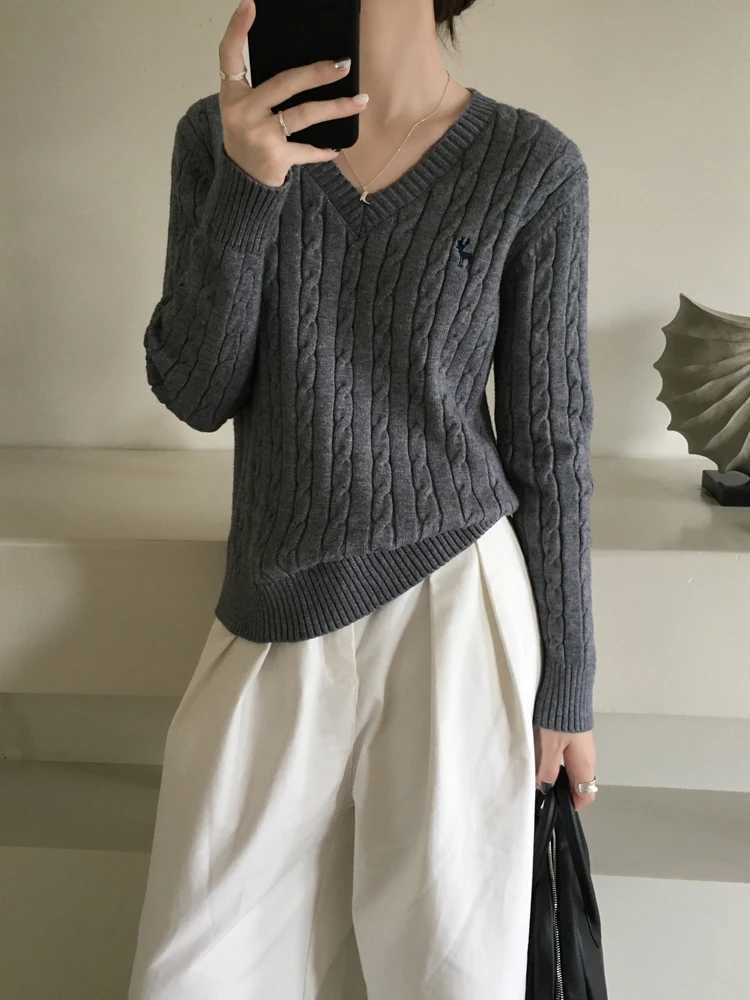 4Colors 2024 autumn Winter Korean style V Neck Twist Embroidery Vintage Slim Knitted Sweater and pullover womens X3522T251027