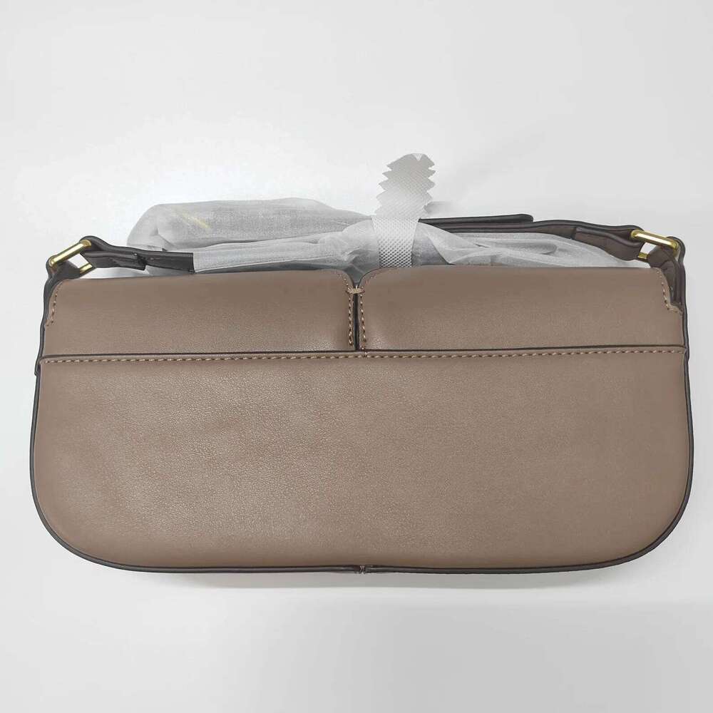 2025 Fashionable One Shoulder Underarm Cowhide Commuting Handbag, Casual And Simple French Stick Bag