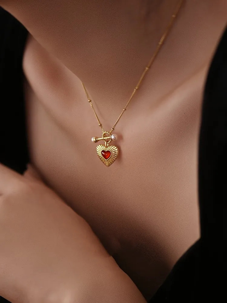 Vintage Stainless Steel Red Zircon Heart Pendant Necklaces OT Buckle Thin Chain Choker Jewellery Fashion Necklace For Women Gift 251023