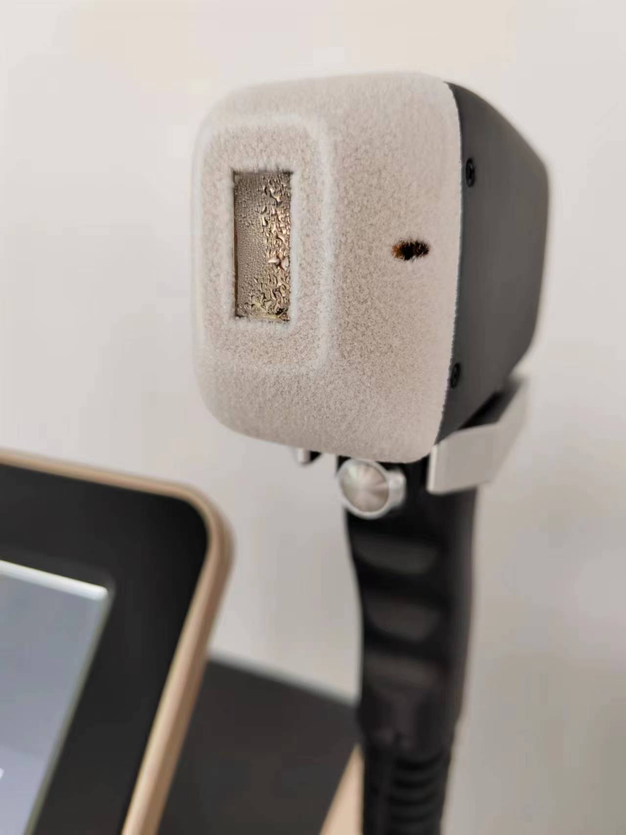 Professional Diode Ice Titanium Laser Hair Removal Machine Portable 808 755 1064 Alexandrite Device 3 Waves Permanent Removal