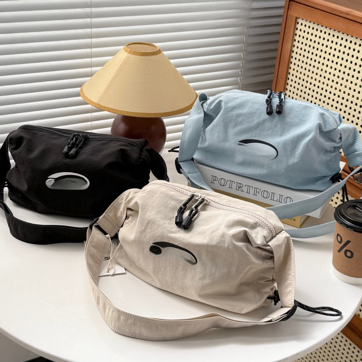 Designer Fashion Lightweight Sports Shoulder Bag New Trendy Crossbody Bag Lightweight Waterproof Travel Leisure Bag