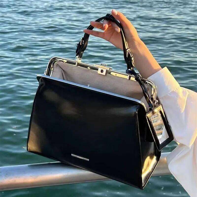 Retro Fashion Metal Clip Handbag Patent Leather Glossy Surface Casual Multifunctional Large Capacity Crossbody Bag Women Trendy