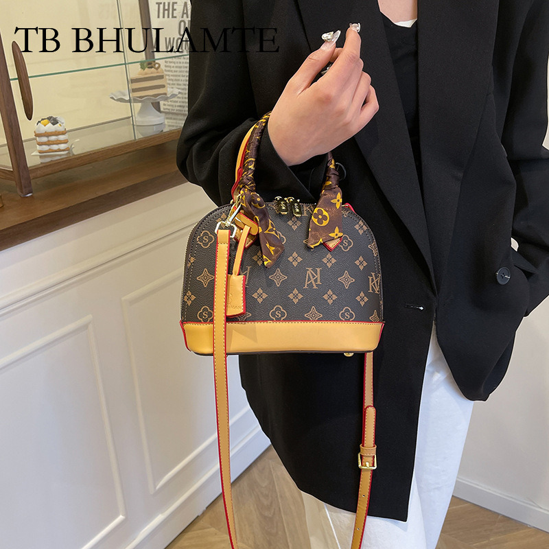 TB BHULAMTE Designer High-end Printed Tote Bag, Multi-functional Commuter Luxury Bag, Fashionable Women's Crossbody Bag, Niche Retro Shell Bag