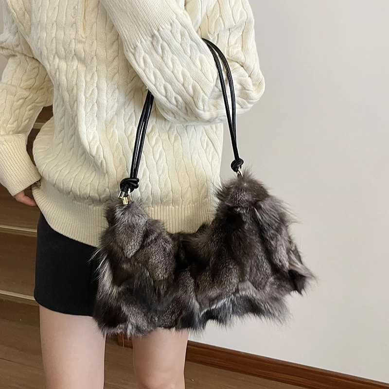 Winter Warm Fox Fur Shoulder Hobo Bags For Women Latest Luxury Designer Purses And Handbags Elegant Evening Bag For Dinner Party Y251027