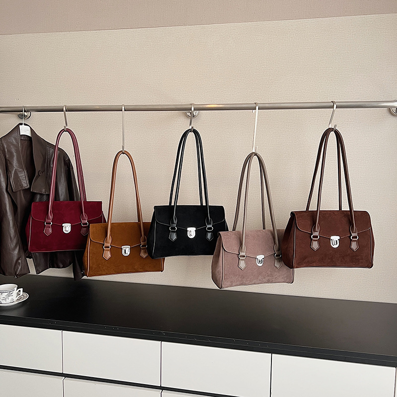 Free shipping designer bag Niche Bag for Women New Autumn Winter Suede Single Shoulder Bag Large Capacity Commuter Underarm Bag