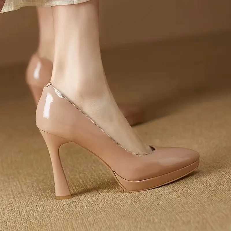 Spring and Autumn New Style Popular Waterproof Platform Slip Shoes Fiable Banquet Work Shoes Pointed Toe Thin HeelsXJ251027