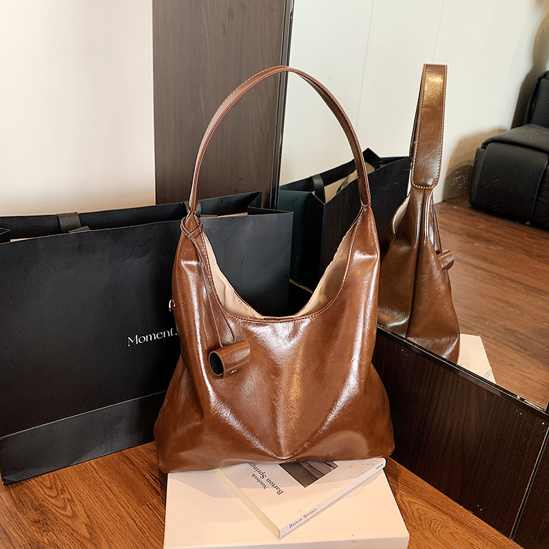 Korean style niche retro design armpit bag autumn and winter new casual simple large capacity style women's shoulder bag luxury designer bag