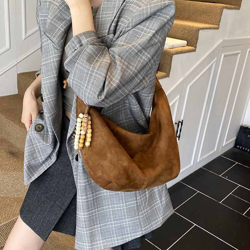 Free shipping designer bag Simple Horn Bag for Women New Fashion Versatile Casual Crossbody Bag Large Capacity Single Shoulder Dumpling Bag