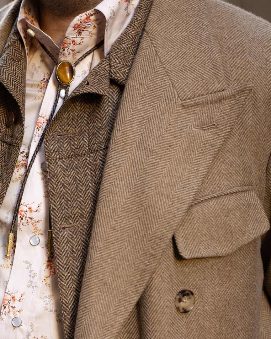 Gentleman Men Coat Herringbone Double Breasted Man Overcoat Classic Fit Wool Blend Peaked Lapel Business Blazers Customized