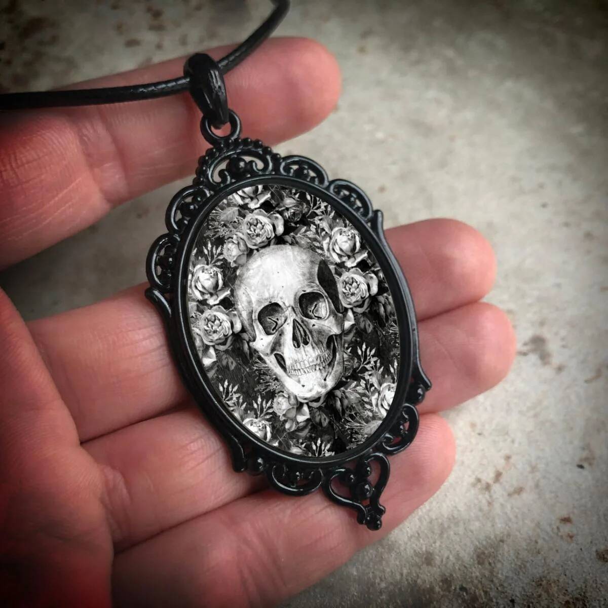 Gothic Horror Necklace Fashion Pagan Witchcraft Jewelry Vintage Lover Flowers Skull Witch Pendant Rope Chain Glass Choker