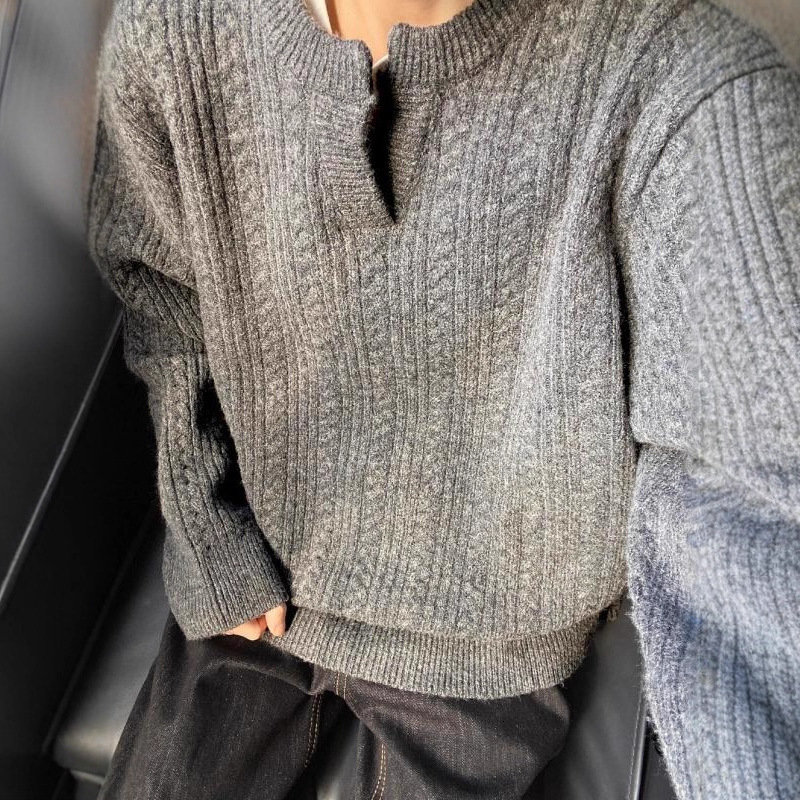 Designer Sweater Trendy American Style Cable Knit Sweater For Men Winter High-end Layering Henry V-neck Knitted Base Shirt