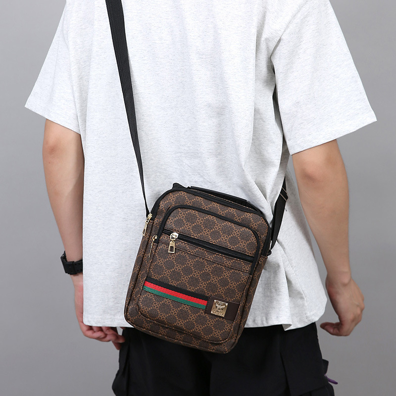 Designer luxury Fashionable Printed Men's Single Shoulder Bag, Light Luxury Texture, Versatile Commuter Handbag, Multi-layer Casual Simple Crossb