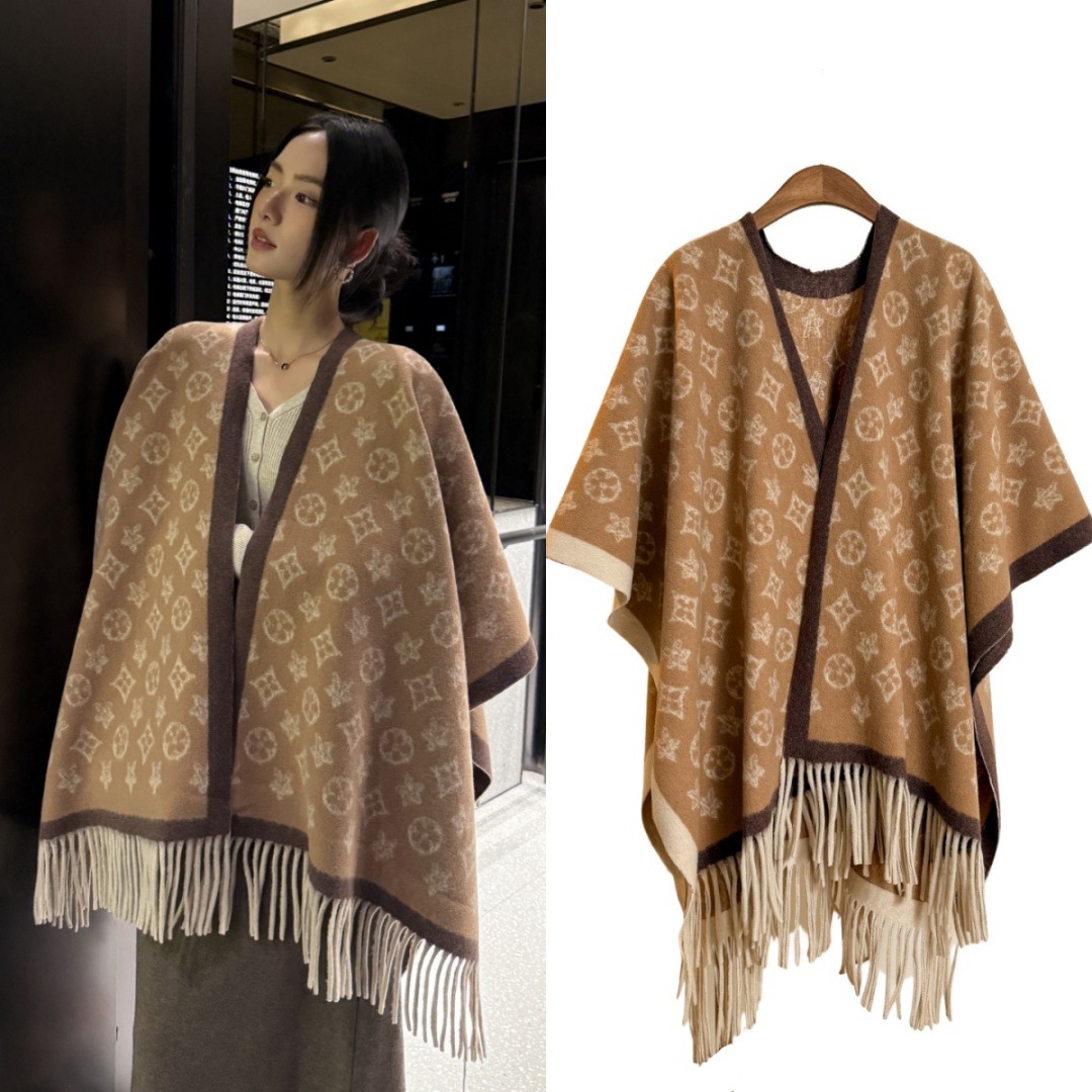 Free shipping Designer Scarves Fashionable luxurious highquality shawl for women versatile scarf for autumn winter thickened warm khaki