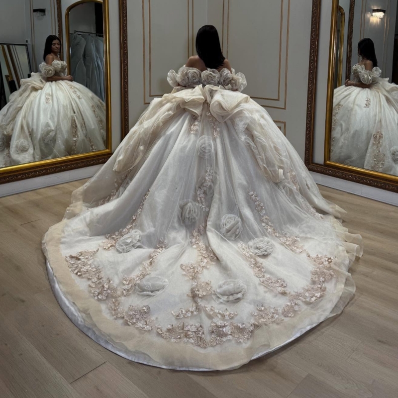 Light Champagne Shiny Quinceanera Dresses Off The Shoulder Applique Flower Beading Crystal Tull Party Birthday Sweet 16 Dress Vestidos 15 De Anos