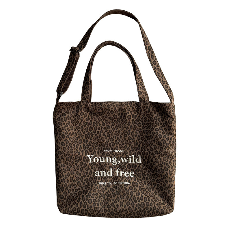 Designer leopard print handbag, high-end large capacity armpit bag, autumn and winter new fashionable and cute women's commuting bag