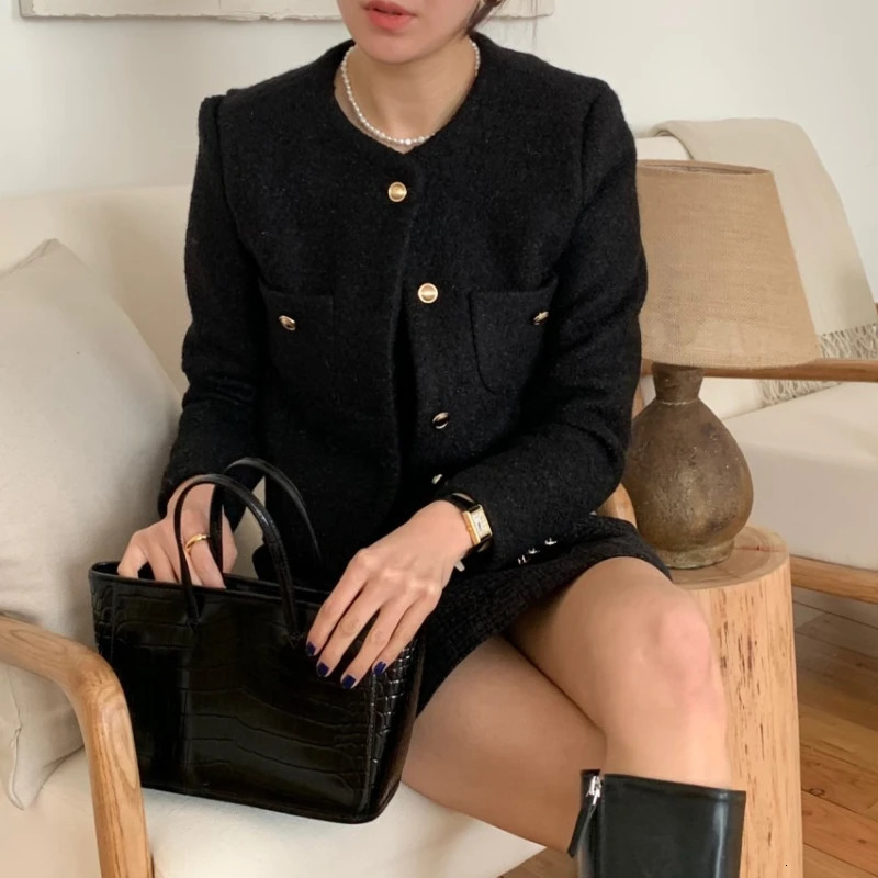 Women Autumn Winter French Vintage Coat Temperament High Quality Korean Casual Single Breasted Slim Tweed Jackets 251027