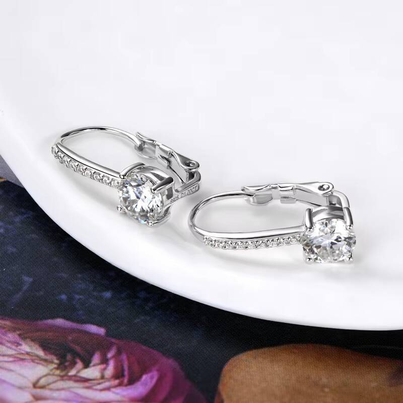 1ct Original 925 Sterling Silver Moissanite Earrings Sparkling 65mm D Color VVS1 Unique Ear Clips for Women