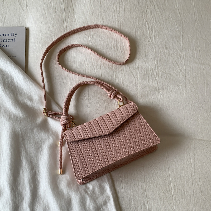 Minimalist fashion small square bag winter new woven texture solid color handbag casual retro luxury women's shoulder bag elegant designer bag