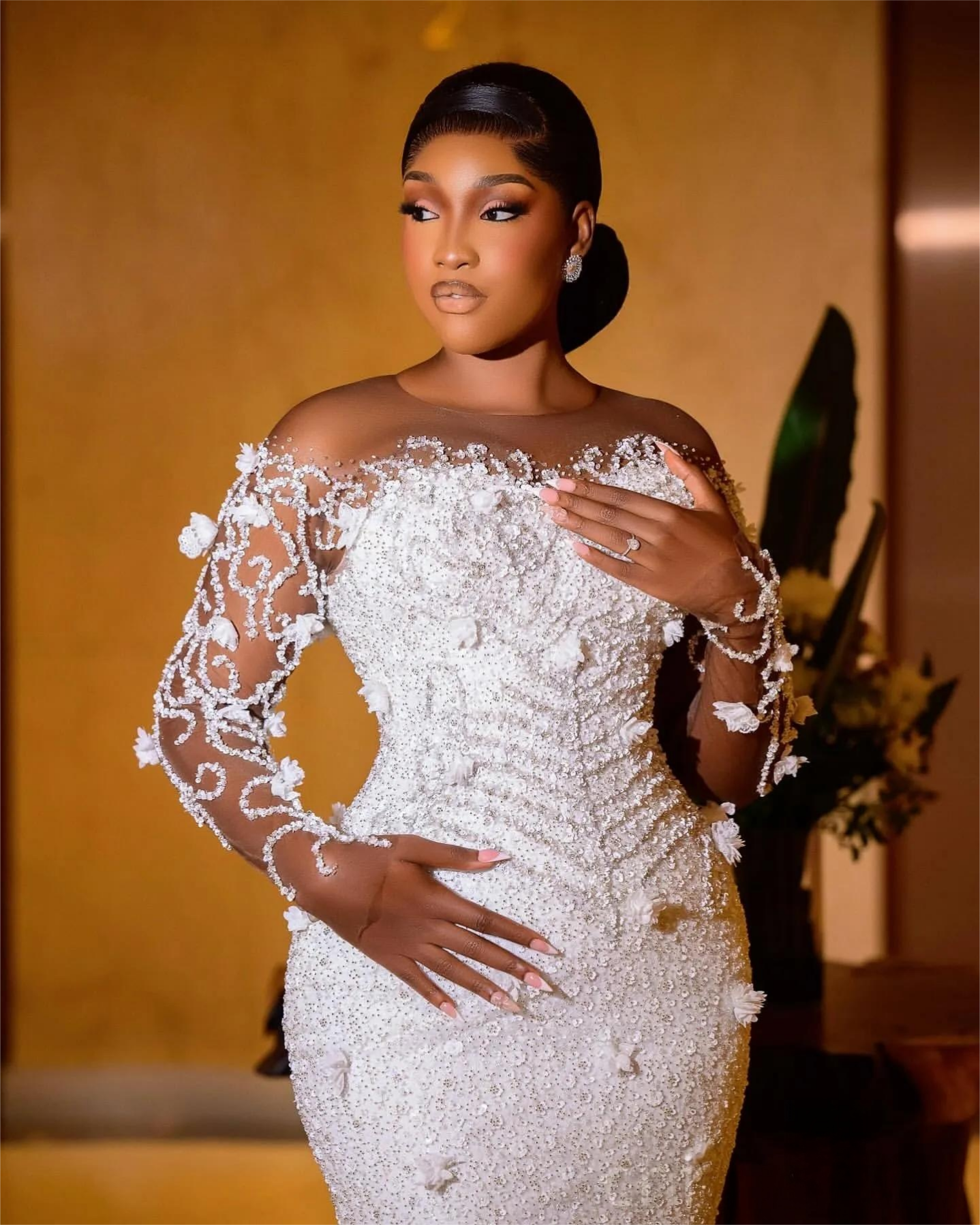 Arabic Aso Ebi Plus Size Wedding Dress in Ivory with Flowers Beaded Sequined Lace Full Sleeves and Luxurious Style