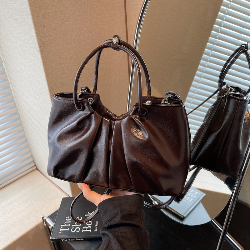 Free shipping designer bag French Cloud Bag Handbag for Women New Autumn and Winter Casual Niche Pleated Shoulder Crossbody Bag