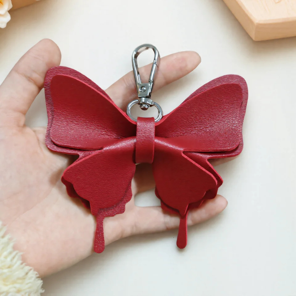 Butterfly key pendant Korean PU leather butterfly bag charm luggage accessories car keychain charm 251021