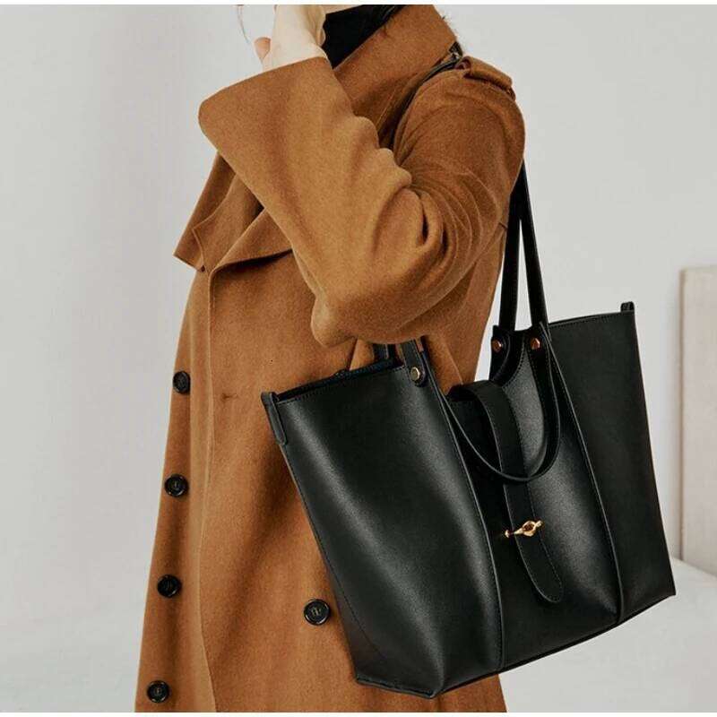 Special Offer Women Handbags Fashion Highend Tote Elegant Black Large Capacity Commuting High Quality Shoulder Bag