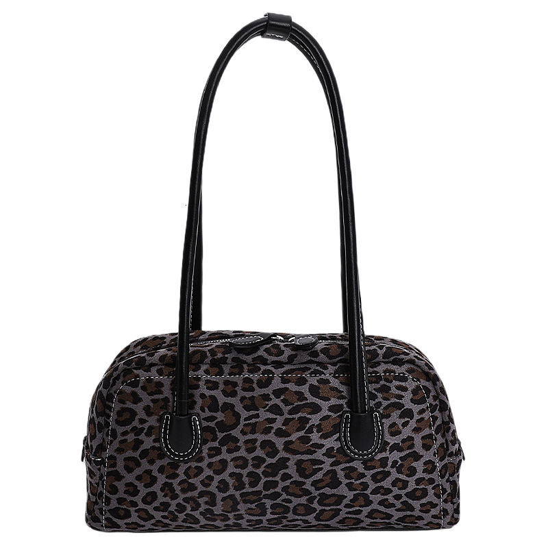 Free shipping designer bag Trendy Pillow Bag Underarm Bag for Women Autumn Large Capacity Stylish Versatile Shoulder Bag