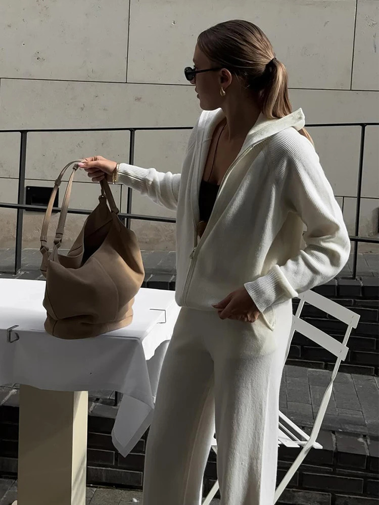 Loose Jacket Pants Knitted Lady Set Solid Color Zipper Jackets High Waist Trousers Casual Street Women Warm TwoPiece Suits 251013