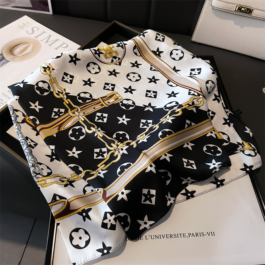 Free shipping Designer Scarves Fashionable highquality versatile scarf for women light luxury color blocked versatile scarf square black white brown