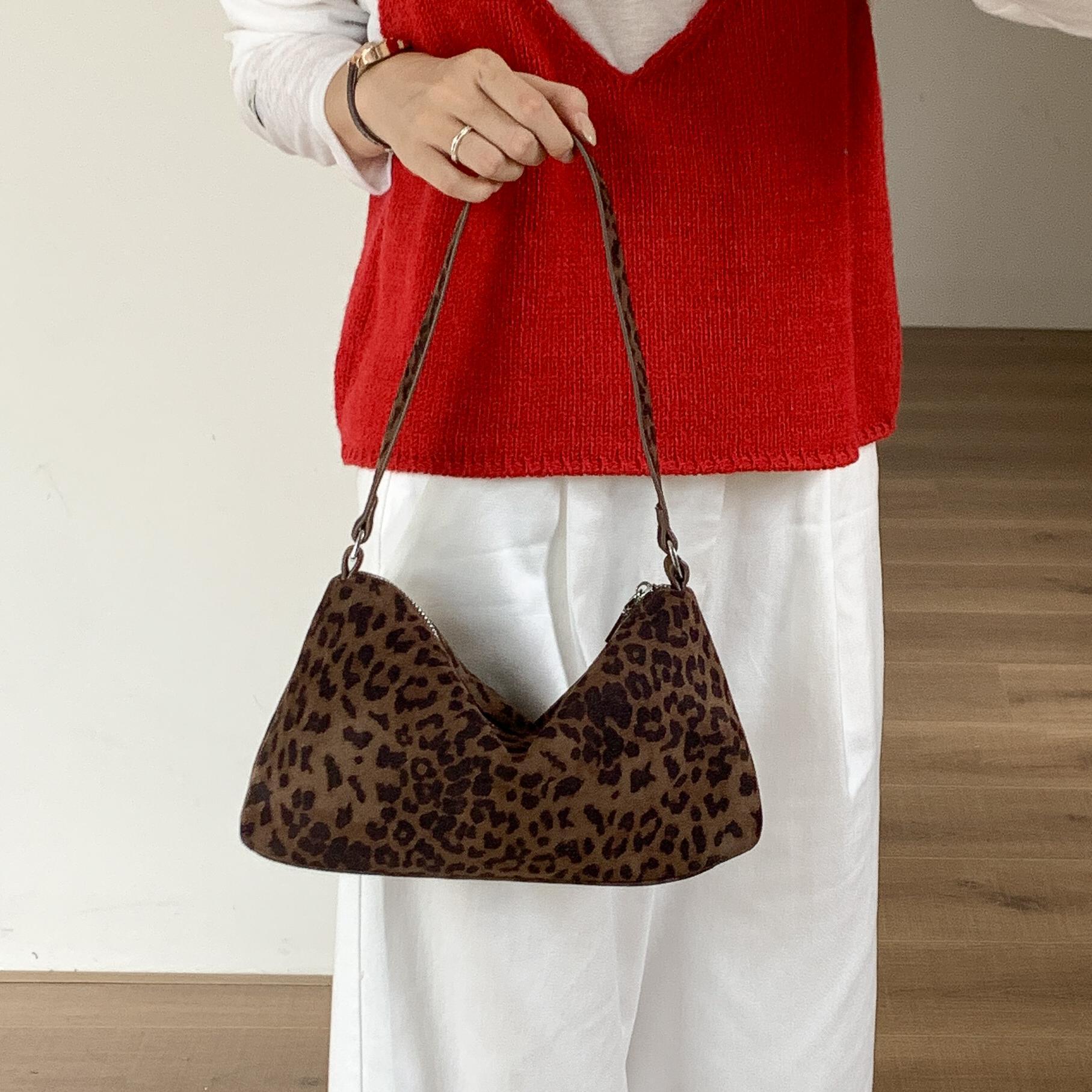 Designer Retro Velvet Bread Fashion Handheld Small Square Bag Autumn/Winter New Fashion Leopard Pattern Women's Underarm Shoulder Bag