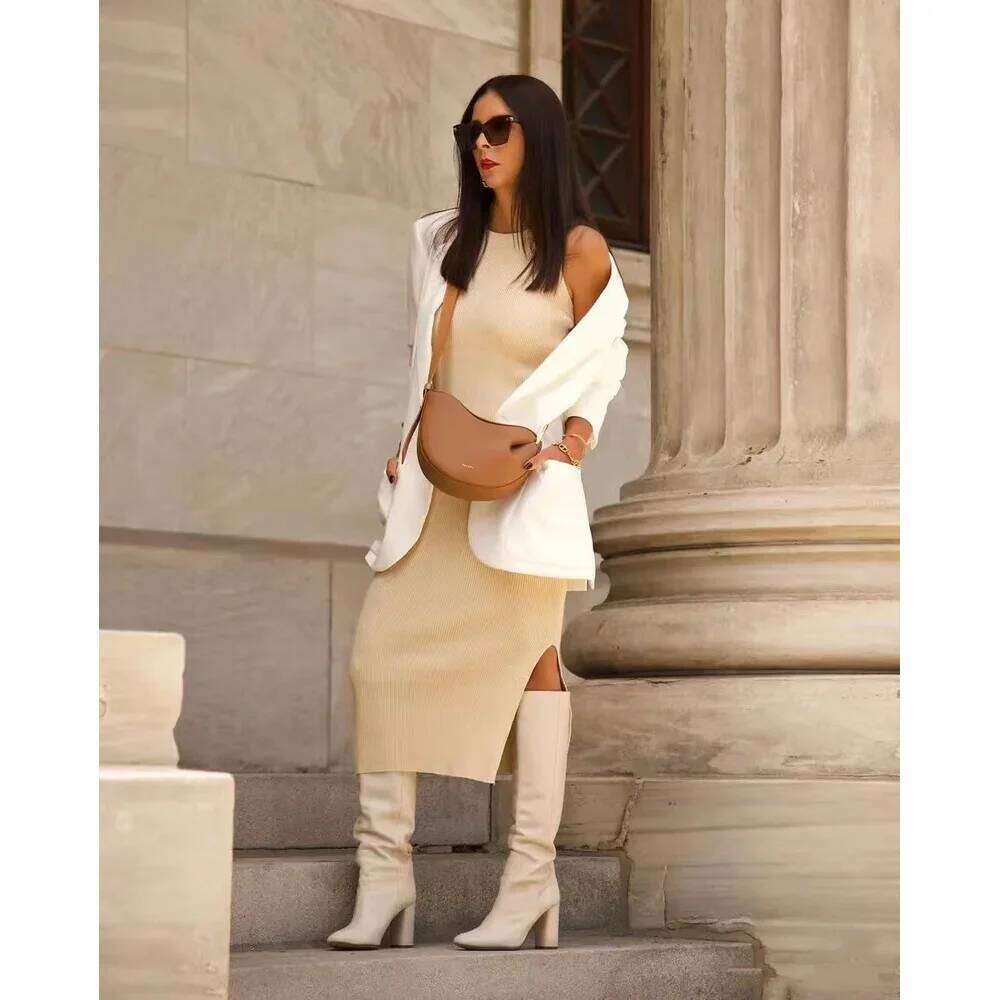 2025 New Pea-Shaped Tote Soft Leather Premium Commuter Shoulder & Handheld Dual Use Minimalist Pleated Design Bag