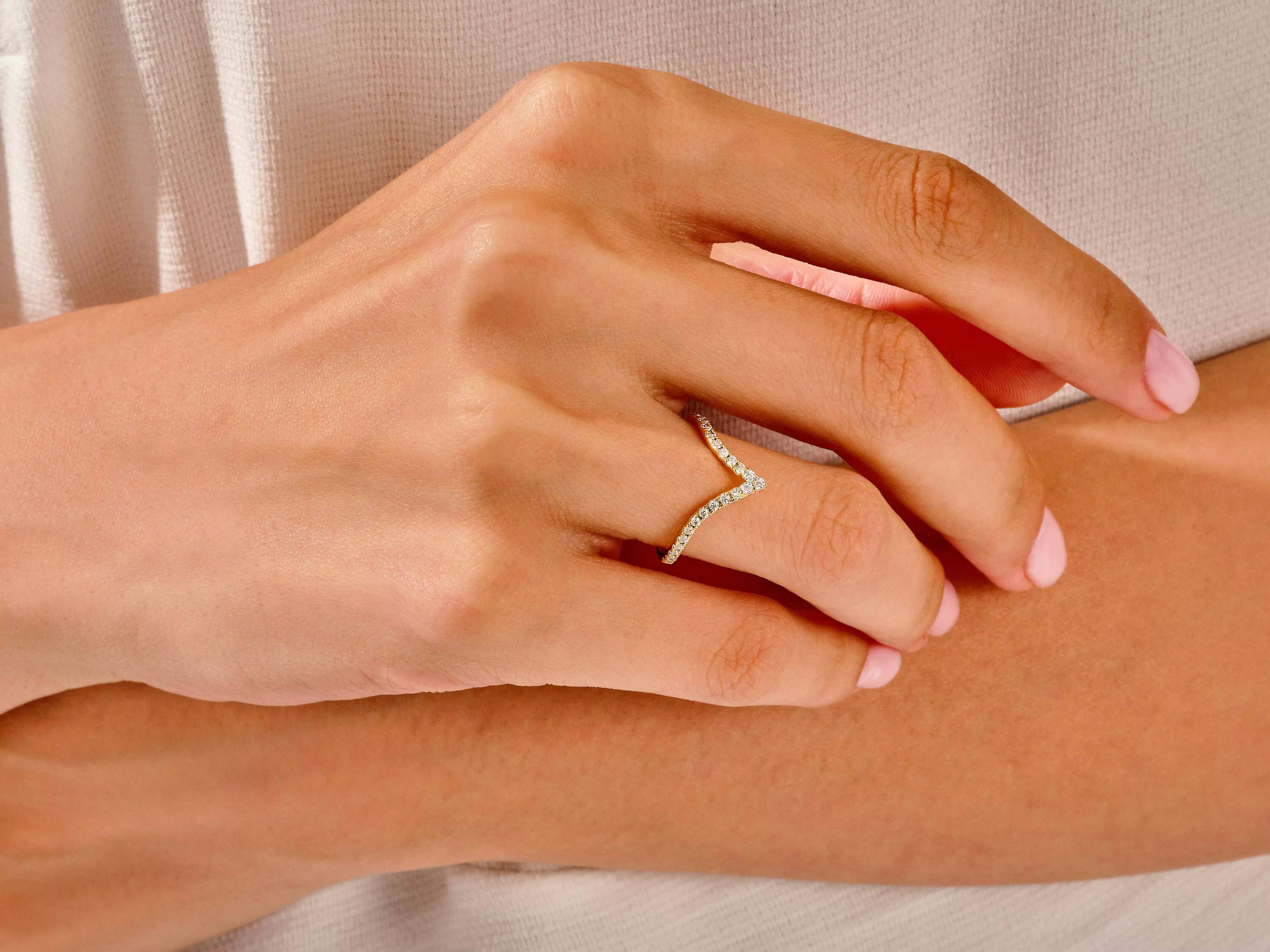 14k Gold Curved Diamond Band Bridal Set Unique Vintage Diamond Wedding Band Solitaire Ring for Womens