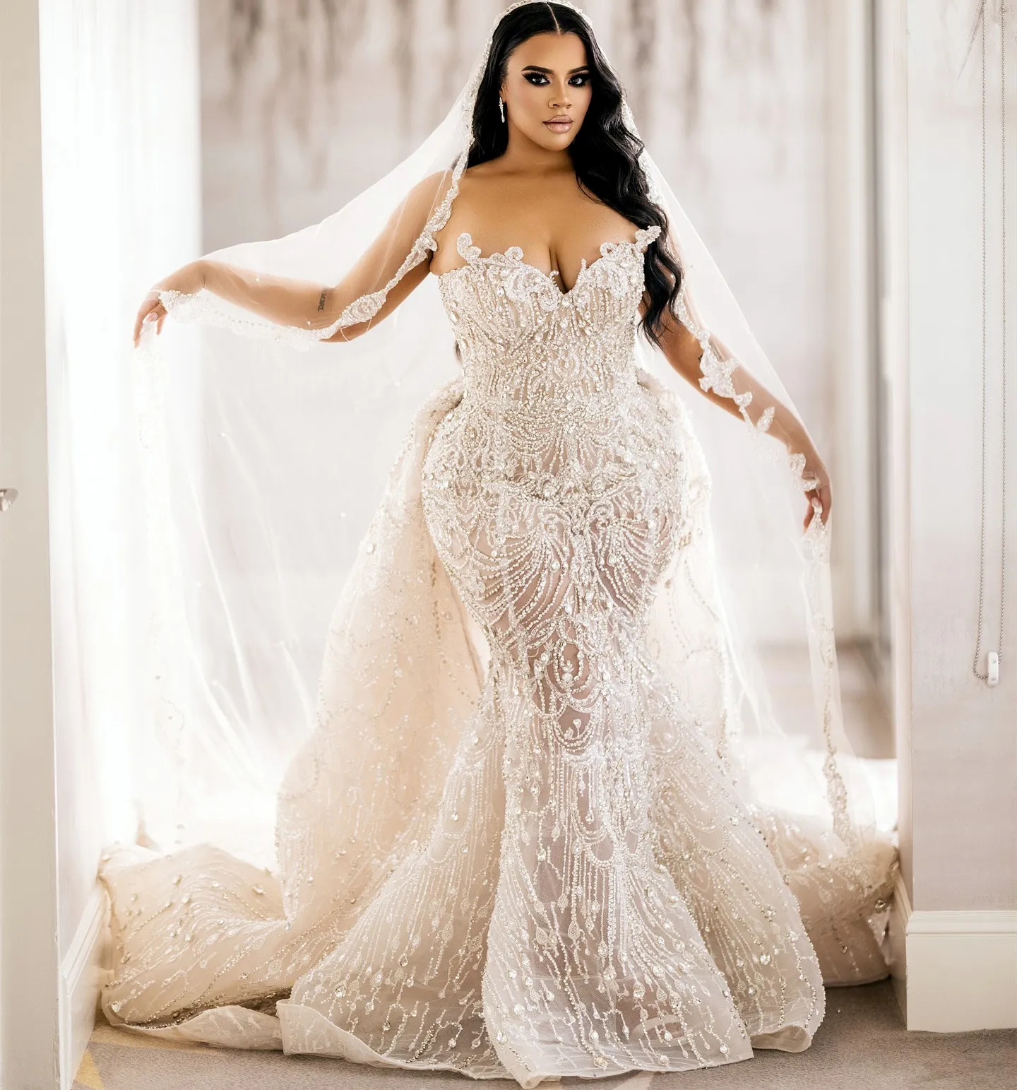 Plus Size Mermaid Wedding Dresses in Aso Ebi Arabic Style Ivory with Beaded Crystals and Detachable Train