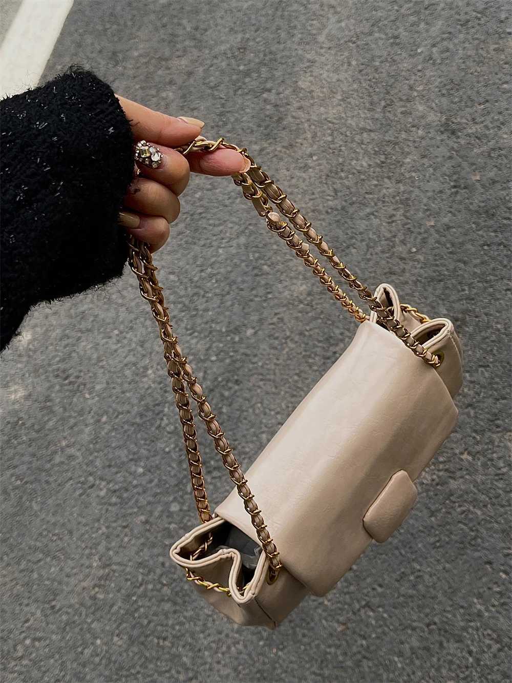 Wens Underarm Shoder Bags 2023 New Texture PU Leather Chains Messenger Bag Korean Temperament Allmah Handbags1 D251027