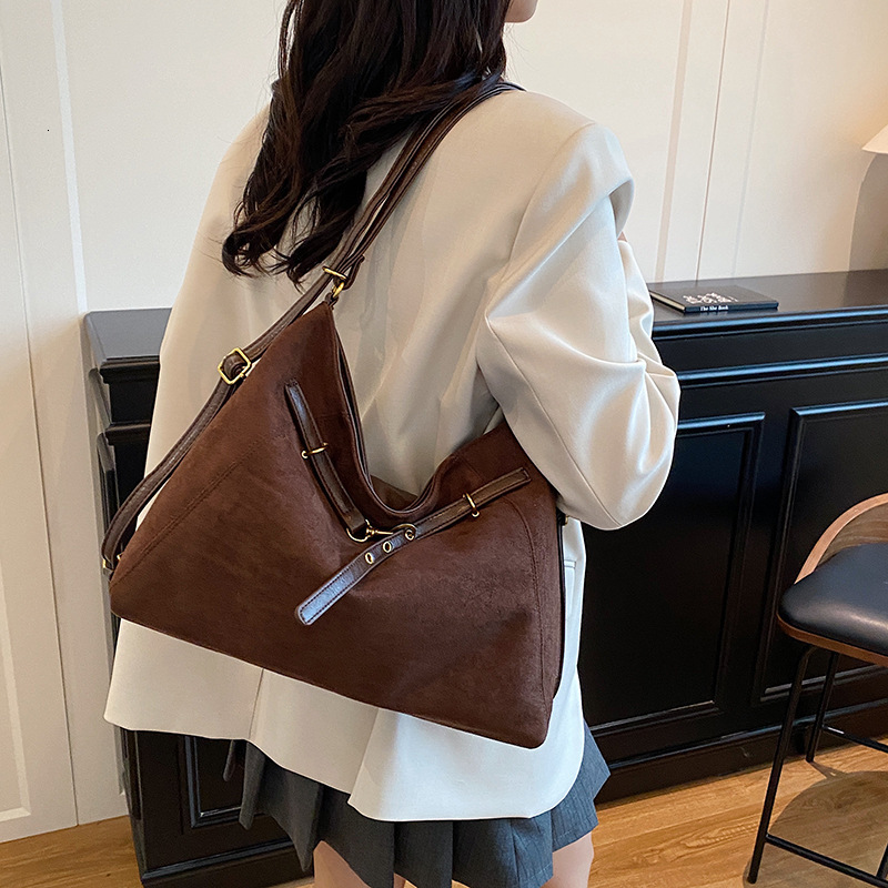 Free shipping designer bag Tote Bag Women New Simple Shoulder Bag High-end Large Capacity Dual-use Backpack