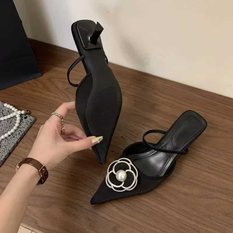 2025 Flower Pointed Toe High Heels Women Luxury Designer Sandals Female Summer Elegant Fi Pumps Flower Mule Slippers WomenXJ251027