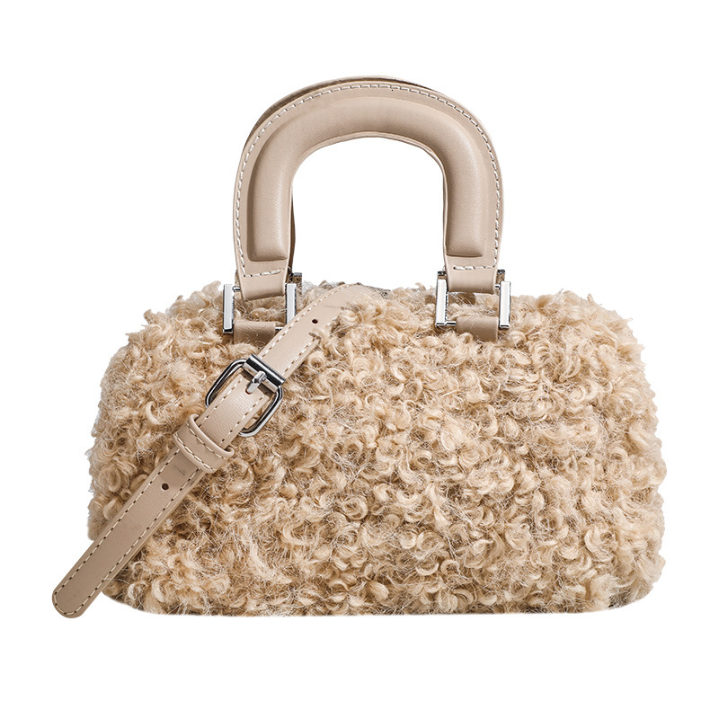 Designer women's handheld winter lamb wool bag, new fashionable shoulder bag, trendy crossbody bag