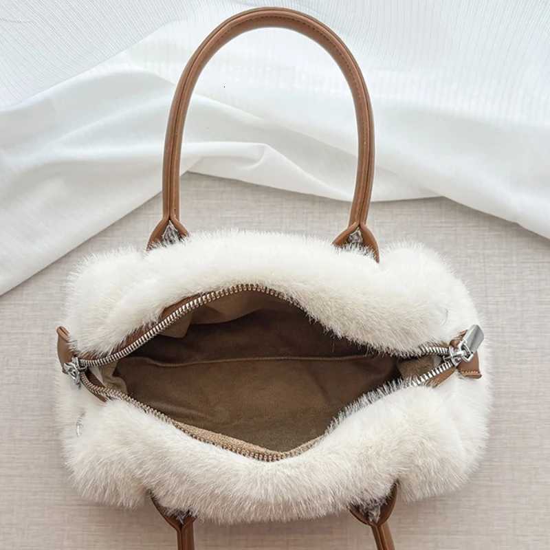 Faux Fur Shoulder Crossbody Bag Plush Woman Handbag Winter Fashion Pillow Bag Korean Style Ins Trendy Fluffy Purse Y251027