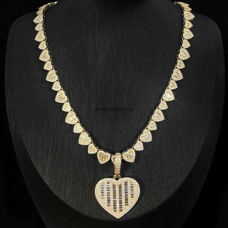 Hip Hop Pendant Necklace with Heart Shape Chain Gold Plated Jewelry