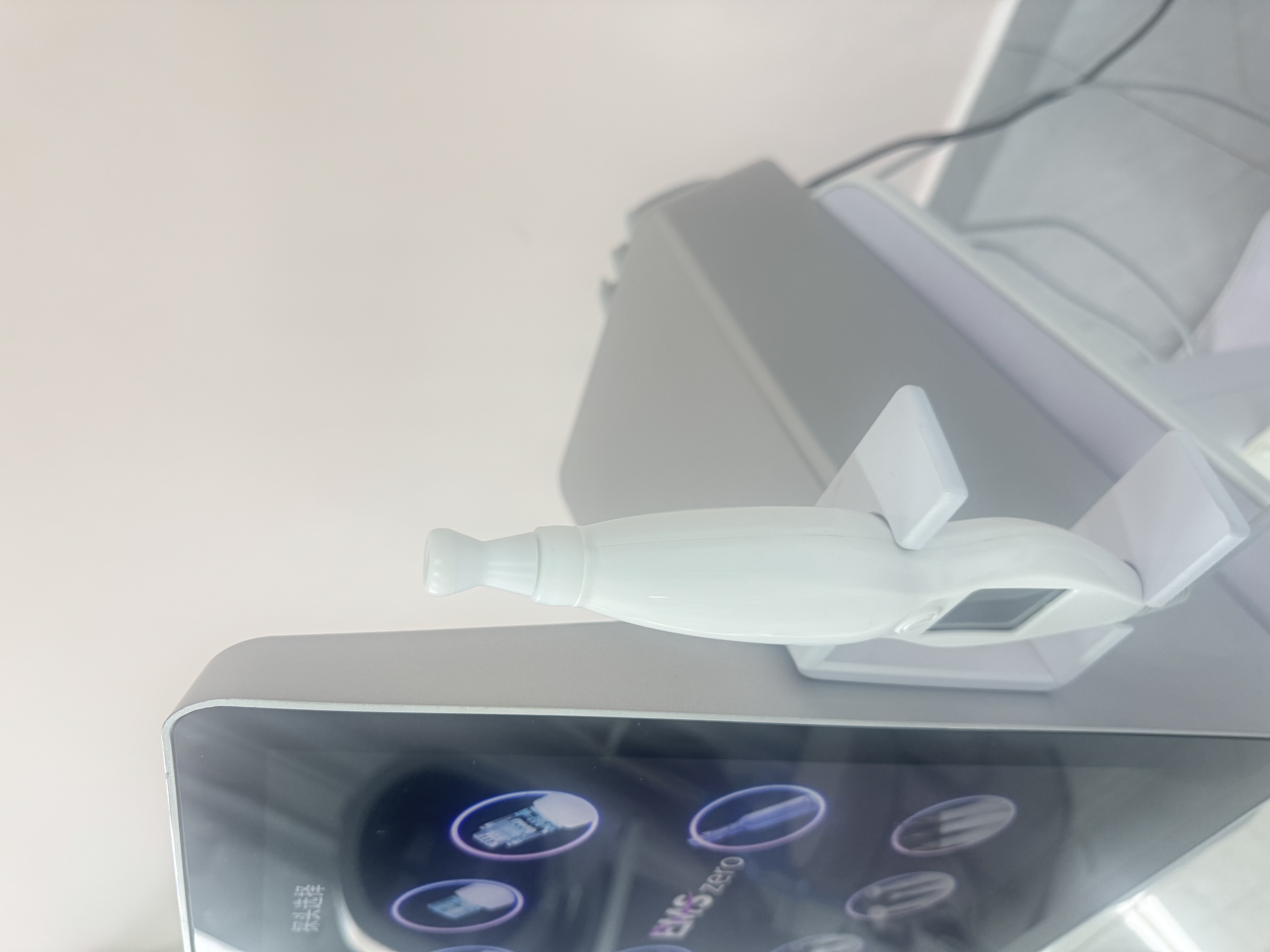 Professional Plasma Beauty Equipment, Plasma Skin Lifting, Firming, Lifting, Anti-Aging, Reducing Wrinkles and Removing Acne Marks NEW