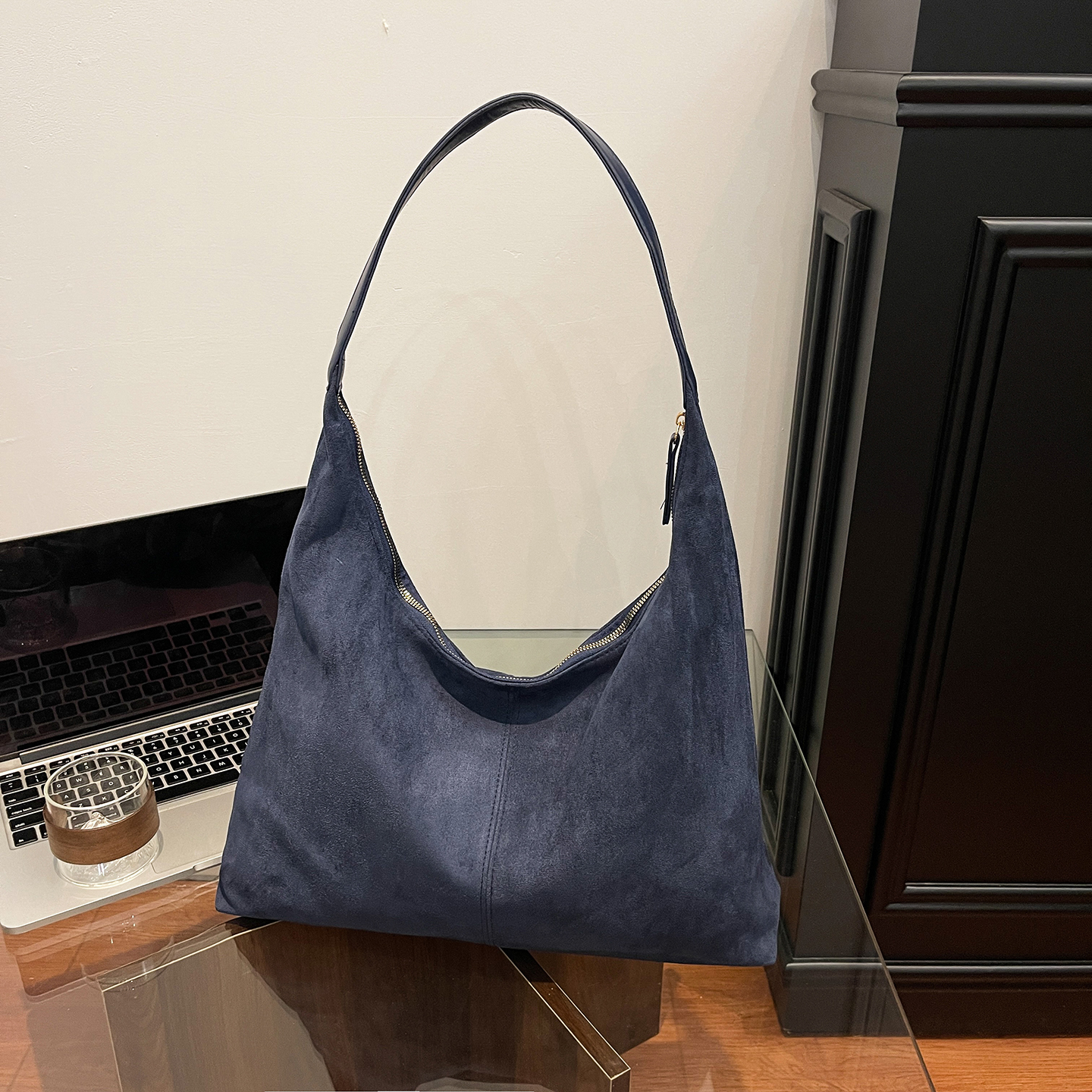 Ladies' fashionable shoulder bag, casual, simple, high-end, classic, versatile banquet bag, ladies' summer niche multifunctional essential h