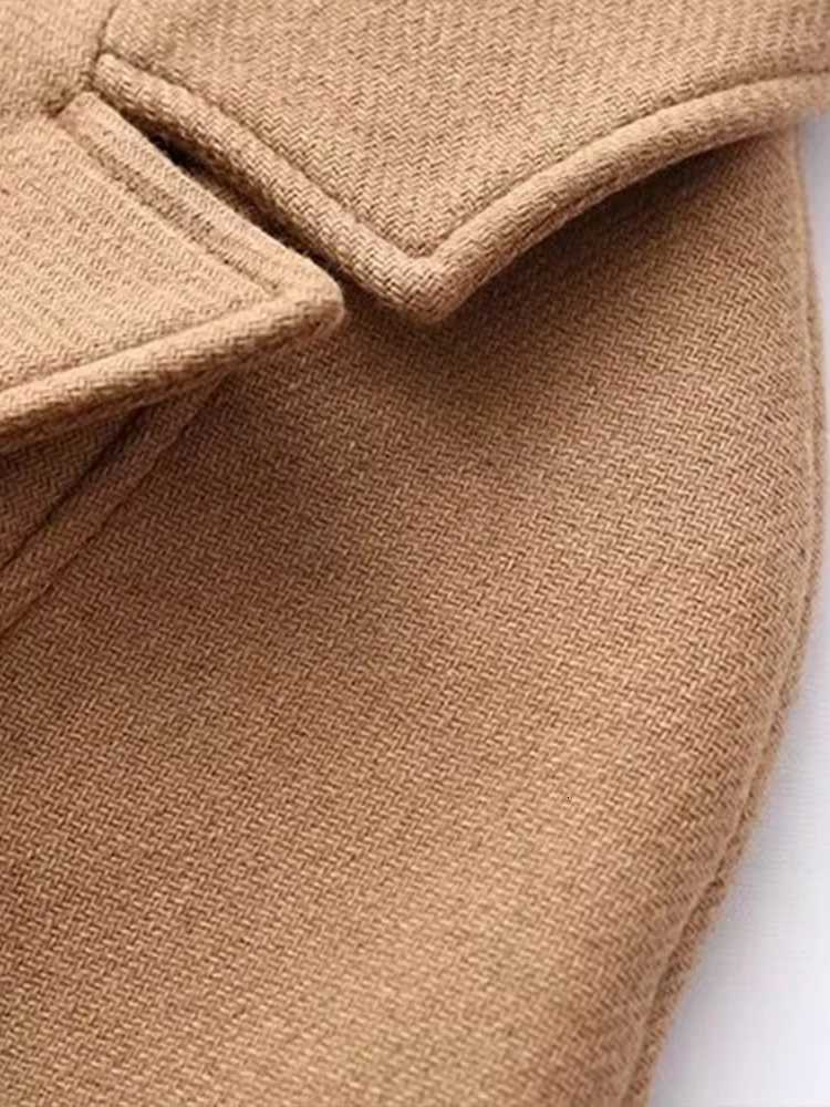 Classic highend doublefaced cashmere coat mediumlength simple and elegant commuting belt woolen coat for women M251027