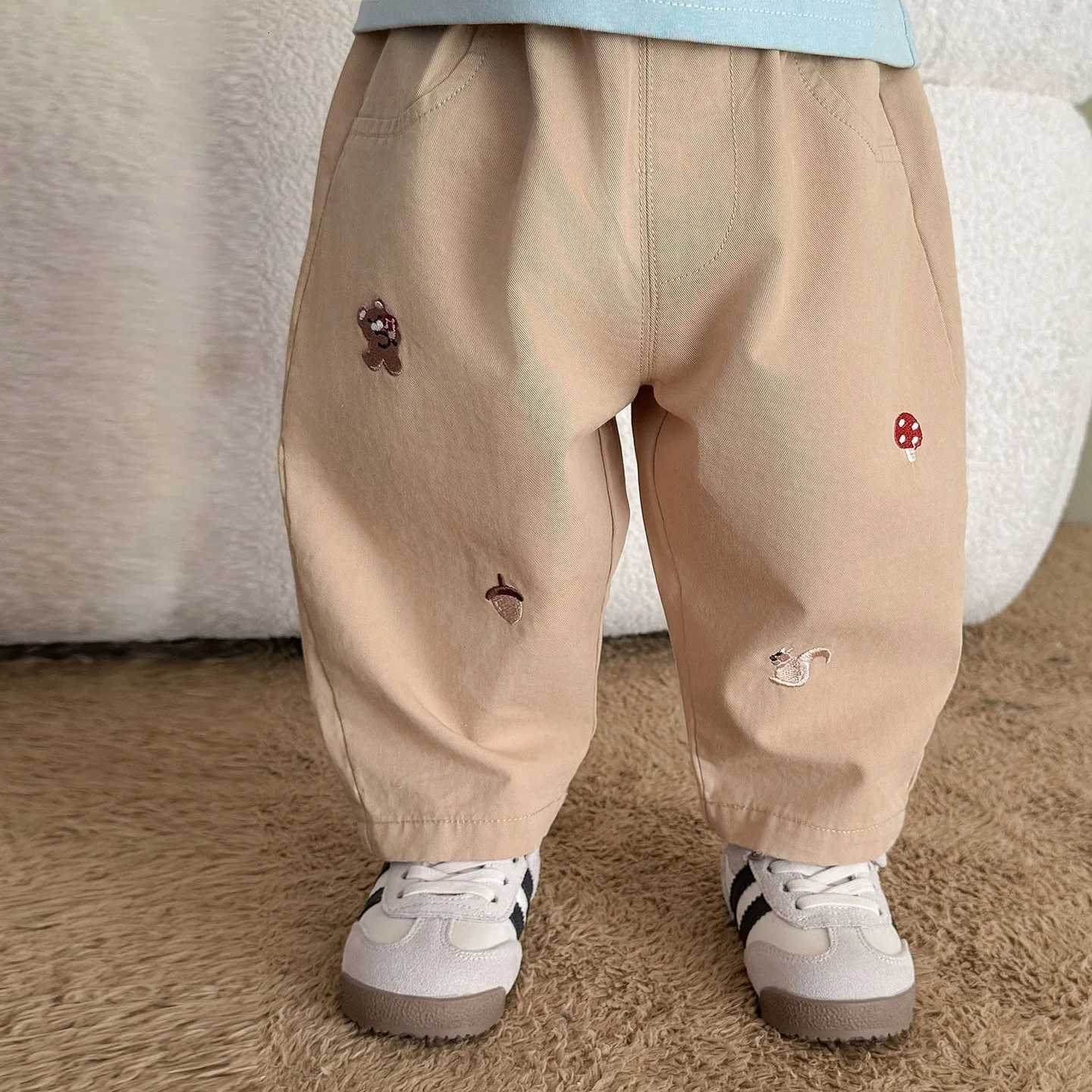 2025 Fall New Toddler Kids Pants Cotton Cartoon Embroidered Harem Pants Baby Boy Casual Striped Denim Baggy TrousersT251027