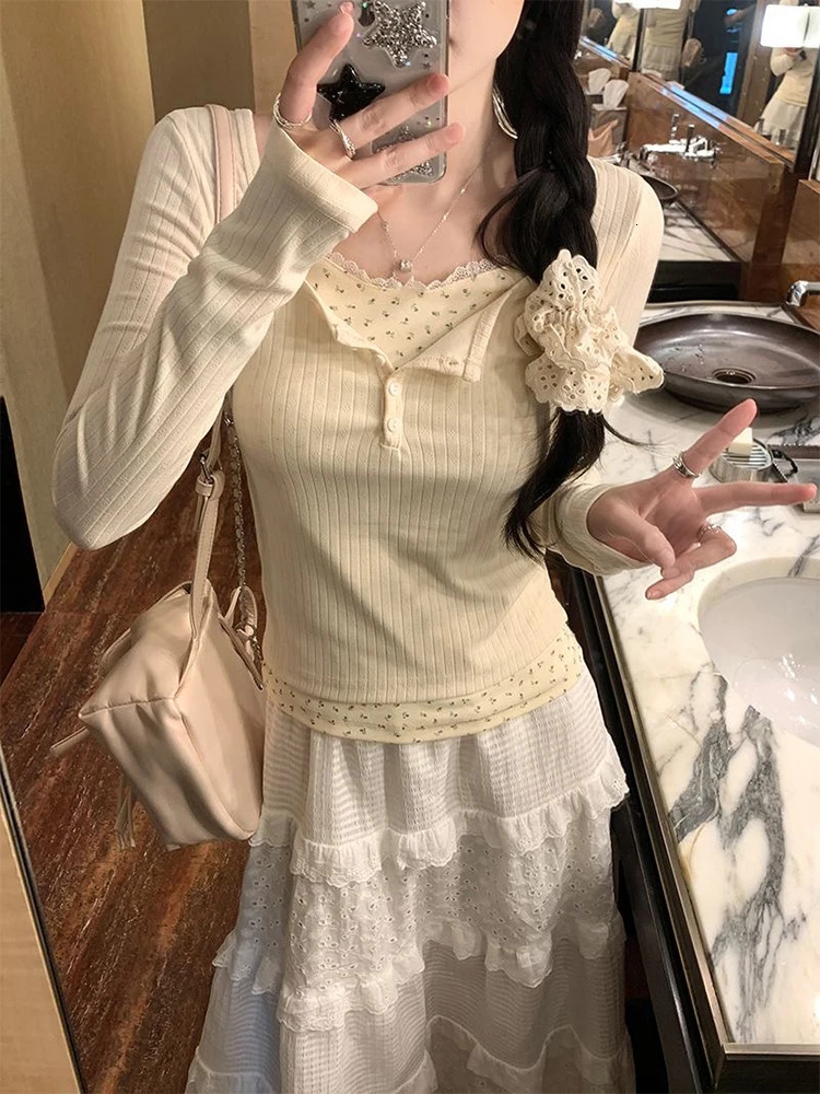 Floral Patchwork Long Sleeve Tshirt False Twopiece Lace Women Top 2025 Spring Slimming Tshirt Fashion Korean Style Clothing 251027
