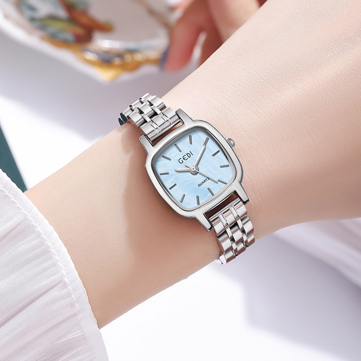 Designer Luxury Watch GEDI Niche High-end Feel Watch Simple Student Style Steel Band Quartz Watch Waterproof Women's Watch