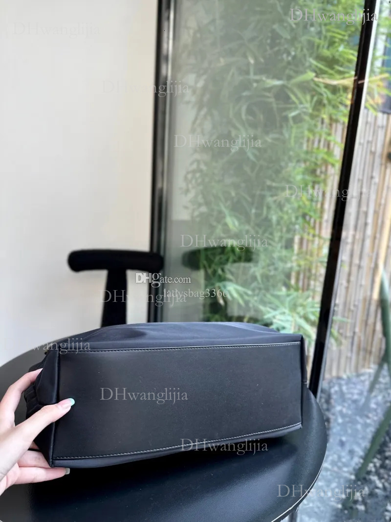 DHGM 2005 designer Paris new nylon handbag 25ss solid color hand tote bag large capacity high quality 36cm