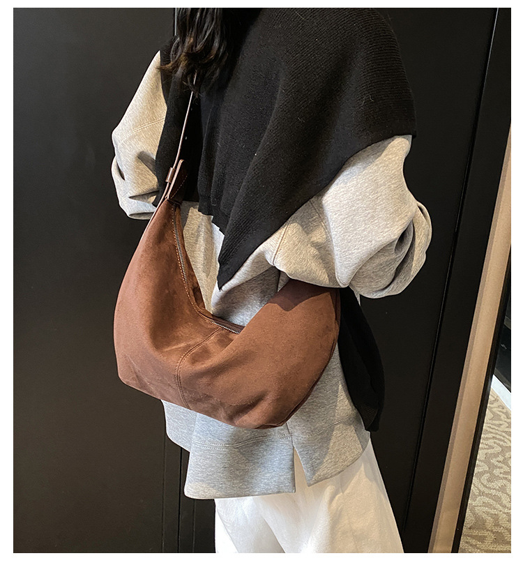 Chic Women's Double Strap Hobo Pouch in Soft Velvet Fabric | Versatile Design Ideal For All Seasons