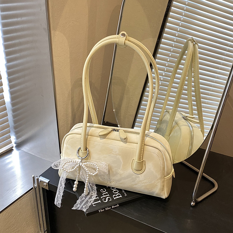 Free shipping designer bag High-end Stylish Bag for Women Large Capacity New Casual Niche Single Shoulder Underarm Commuter Pillow Bag