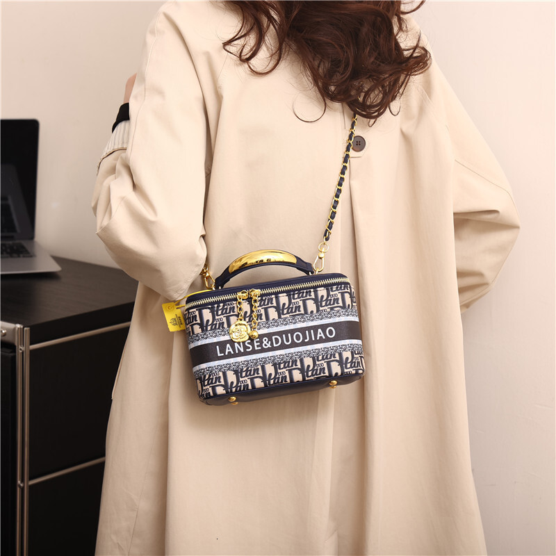 Free shipping designer bag High-end Niche Design Printed Box Bag for Women New Commuter Single Shoulder Crossbody Small Square Bag